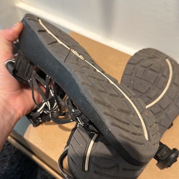 Black and White Chaco - Picture 5 of 6